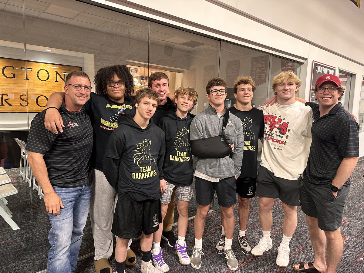 FCAHSWrestling's tweet photo. FC representing at the Dark Horse Classic Dual tonight! https://t.co/jb4iJSkpM9