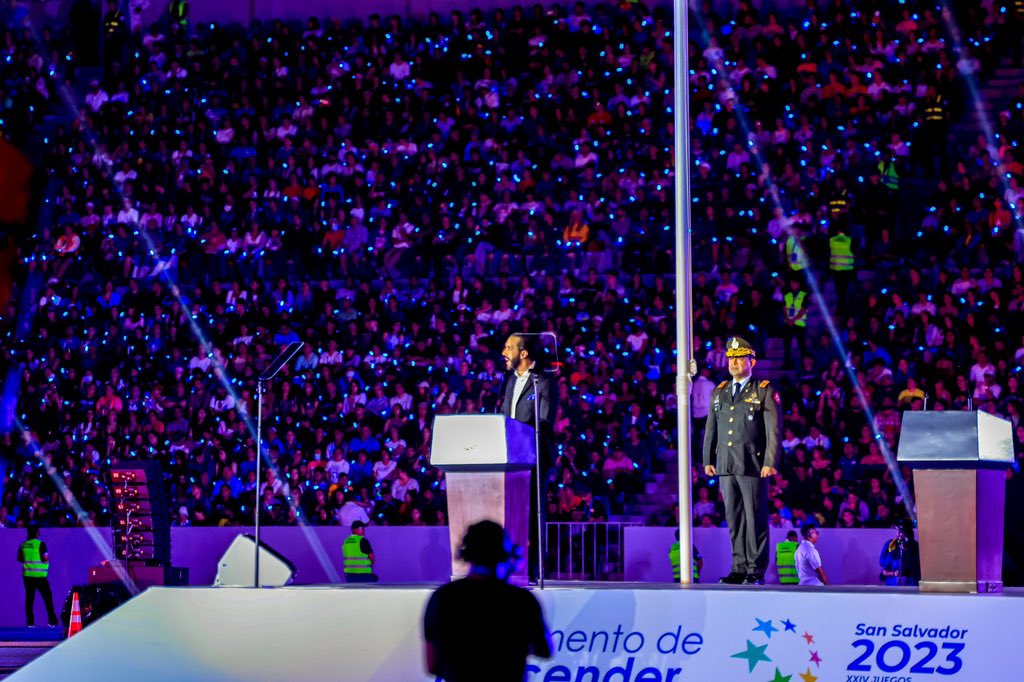 El Presidente de la República, @nayibbukele, declara inaugurada la edición XXIV de los Juegos Centroamericanos y del Caribe.