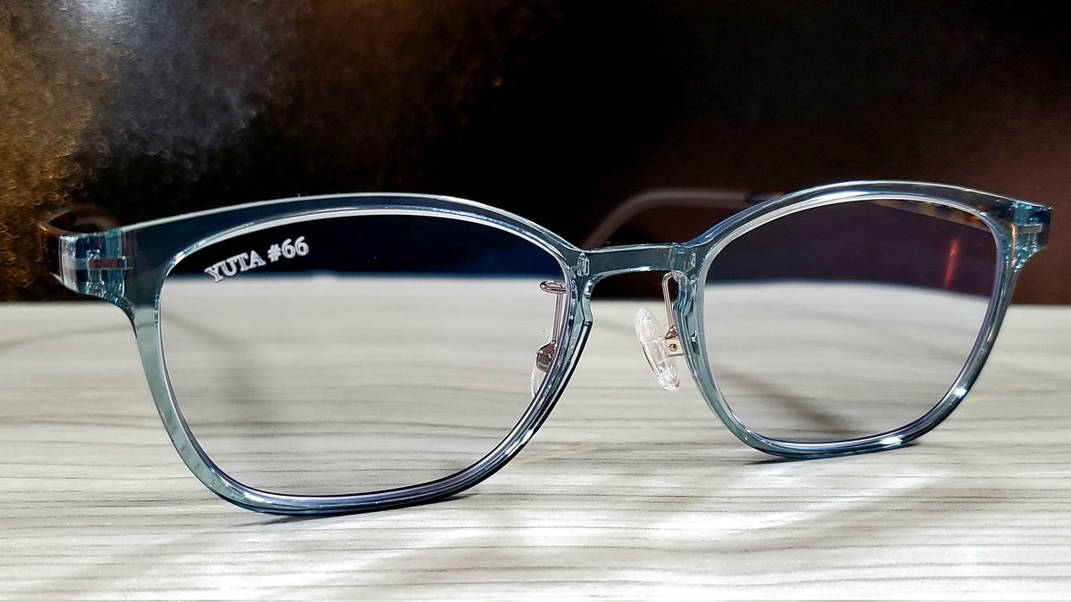 レバブーさんにご注文頂いた「推し刻印」は　YUTA #66 が刻まれてます💚
まっちゃんと選んだ今人気のパステルカラーのフレームに刻印入りの最強推し眼鏡！

#レバンガ北海道
#松下裕汰　選手
#メガネサロンルック　ルトロワ店
