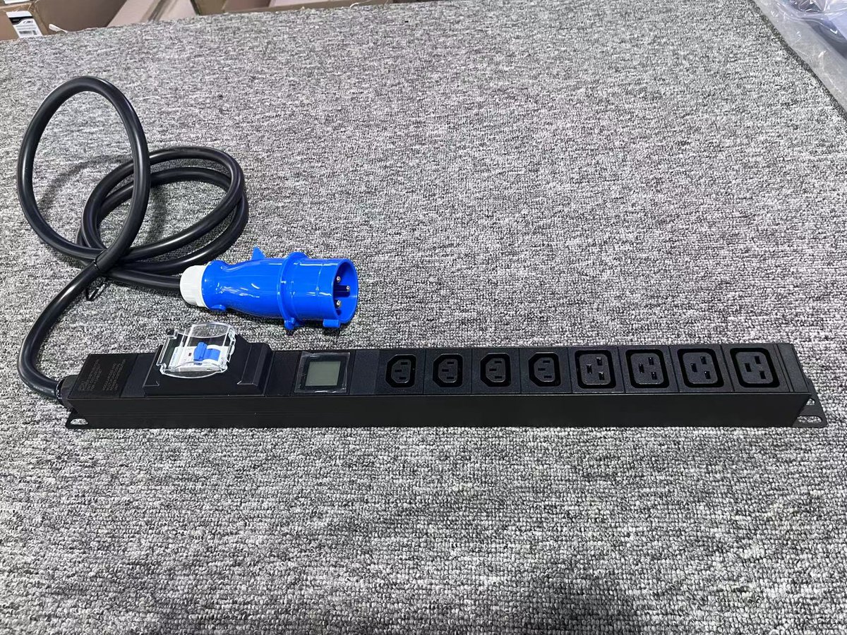 wangz8672's tweet photo. 1P 32A Air switch PDU socket IEC C13 C19 rack 8 way circuit breaker 1 phase PDU socket
#Bitcoin #bitcoinmining #bitcoinprice #data #datacenters #bitcoinnews #Cryptocurency #OITPDU #S19 #S19PRO https://t.co/pox6TT0mIe