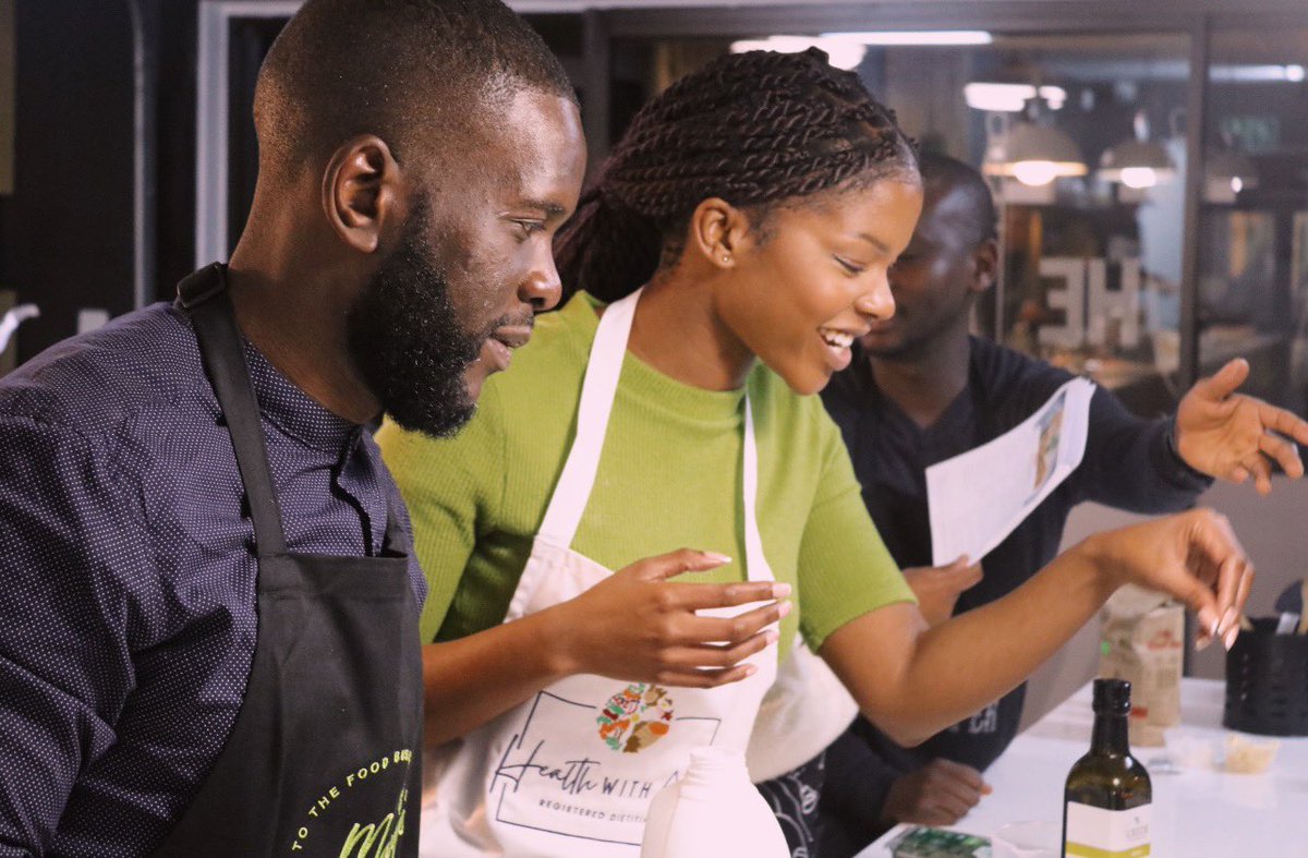 Yesterday I hosted my first healthy cooking class. I was so blown away by the support- my class was fully booked! Thank you to everyone who attended!