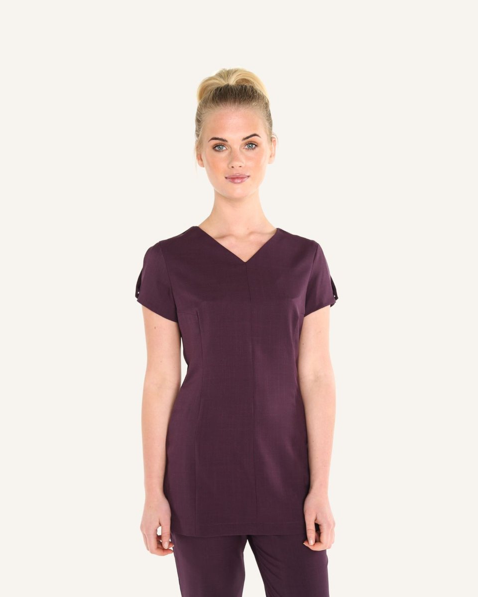 La_Beeby's tweet photo. LAST CHANCE❗ Shop our summer sale now: https://t.co/NmWWMgYJBH
⠀
Ends Monday 26th June.
⠀
#tunicsale #uniformtunic #spauniforms #salonuniform #qualitytunics #beautyuniform #labeeby #qualitycustomuniforms #beautyuniforms #salonwear https://t.co/x0H2tcveVc