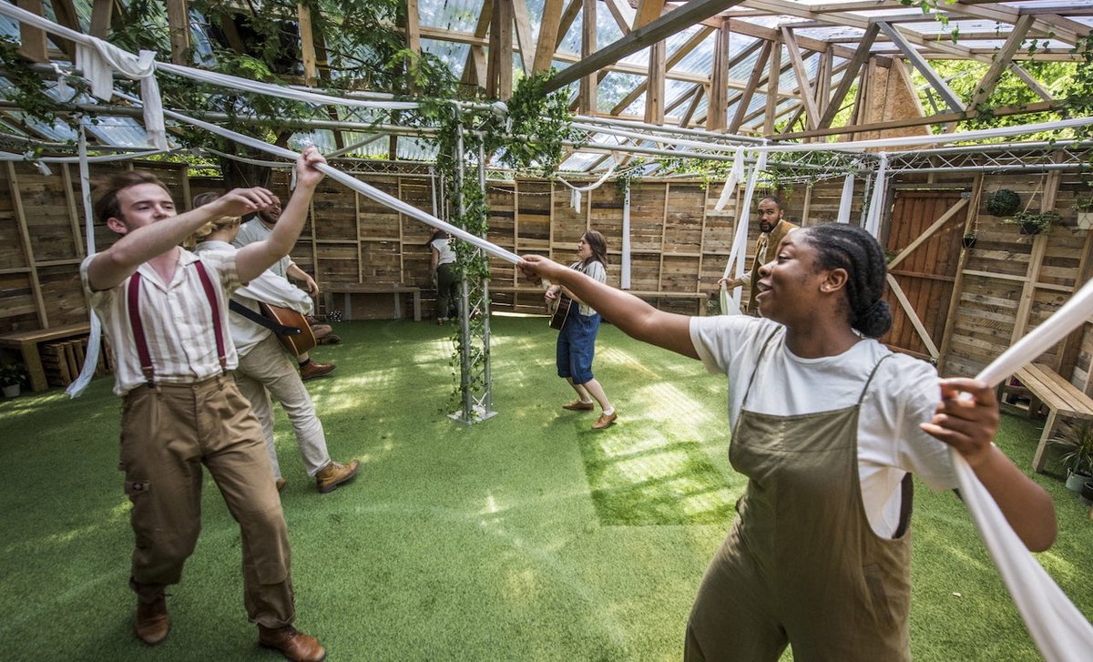 The_Upcoming's tweet photo. #theatre We saw To the Ocean at the Greenhouse Theatre: forward-thinking and urgent ★★★★ https://t.co/ZAI2Kzj3X2 @GreenHouse_BI https://t.co/Kt22ATy6AA