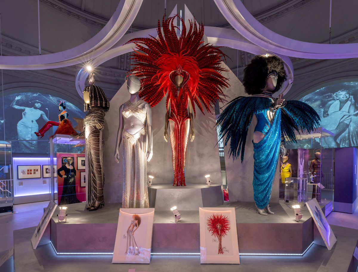 V&A tweet media