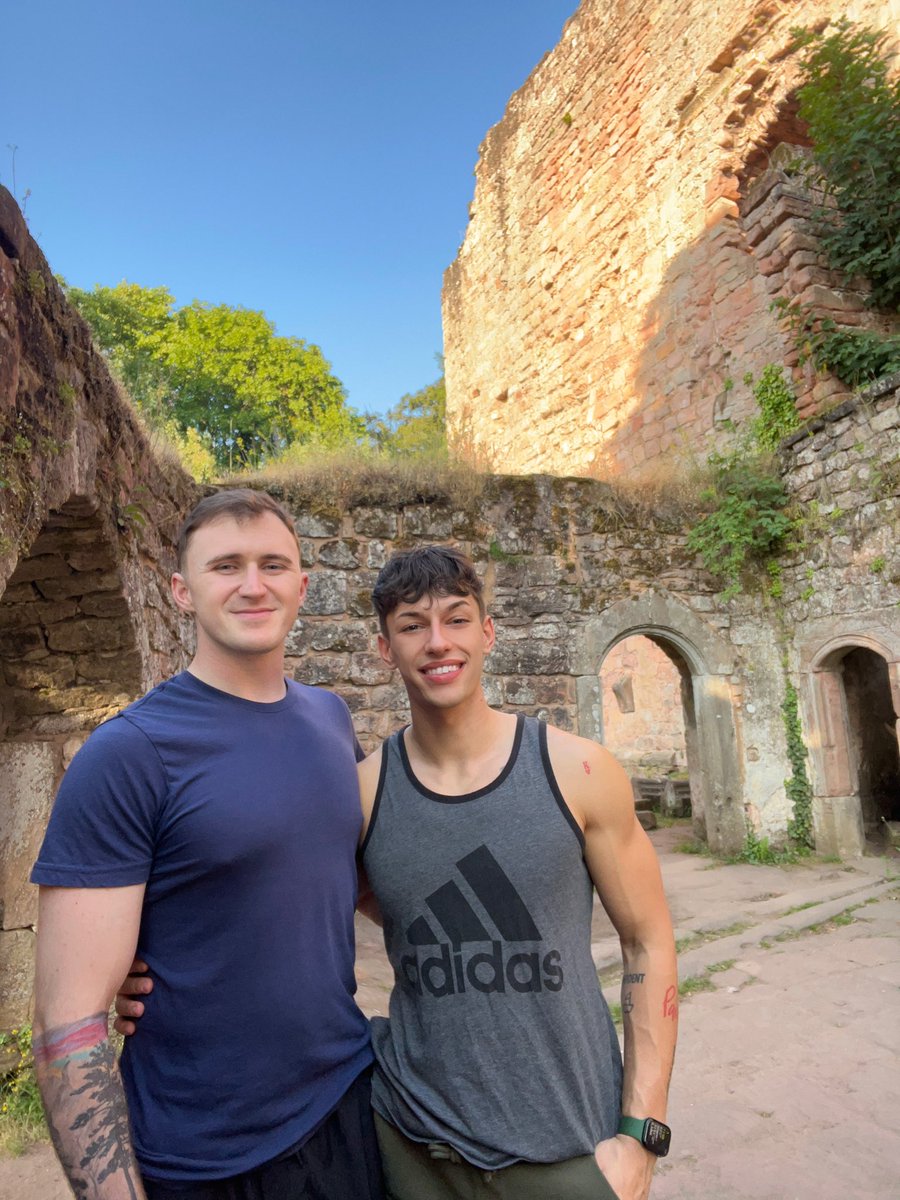 Hayden Brier on Twitter: "Happy 1 year 🫶🏼🇩🇪🍾"