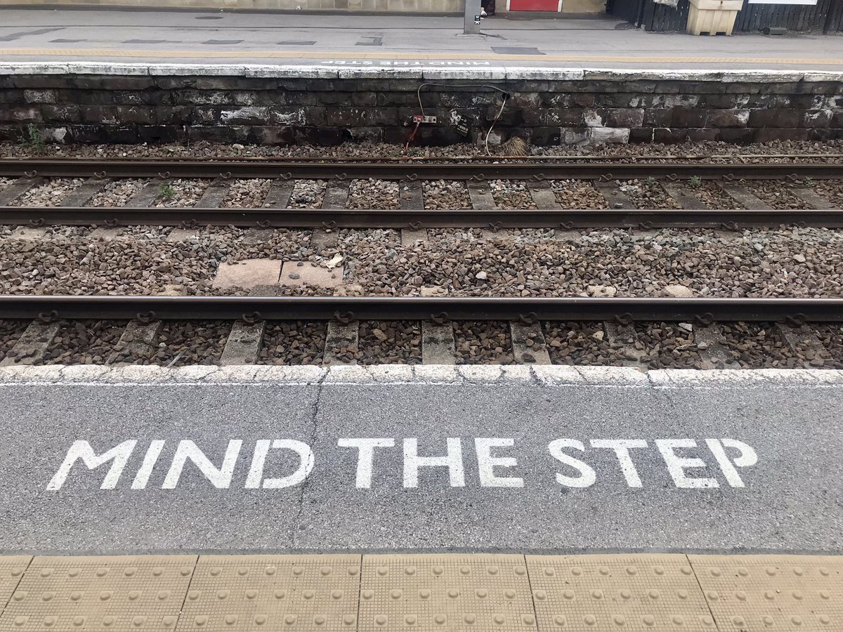 EuropeByRail's tweet photo. Advice for rail travellers everywhere… #mindthestep #europebyrail https://t.co/AGI9nU7Orx