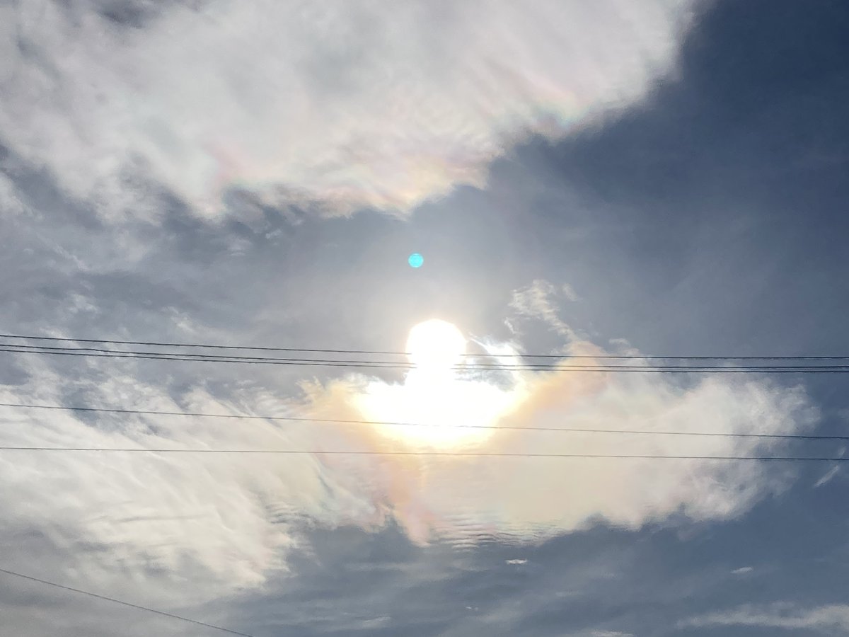 イマソラ𝕋𝕚𝕞𝕖⏱´-☀️🌈

#イマソラ #空がある風景 #mysky #彩雲 #虹色光環 #みんなの風景写真