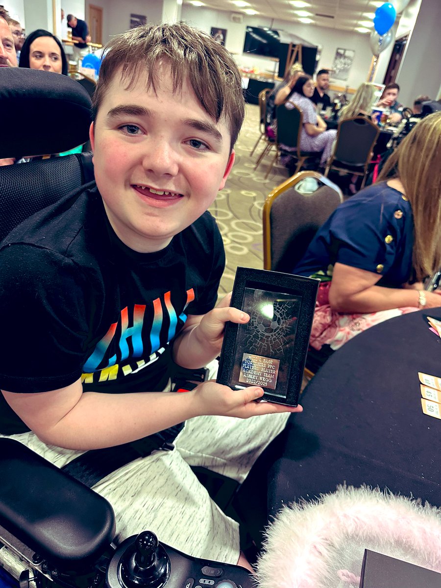 Player’s Player Award for Ashley at the Hull & East Yorkshire Powerchair Football event last night. Thanks to the many local businesses that provide support to the team & attended the awards ❤️
#Promotion
#PremierLeague 
#PowerchairFootball 
#Hull 
#Captain 
#Academy 
#Memories