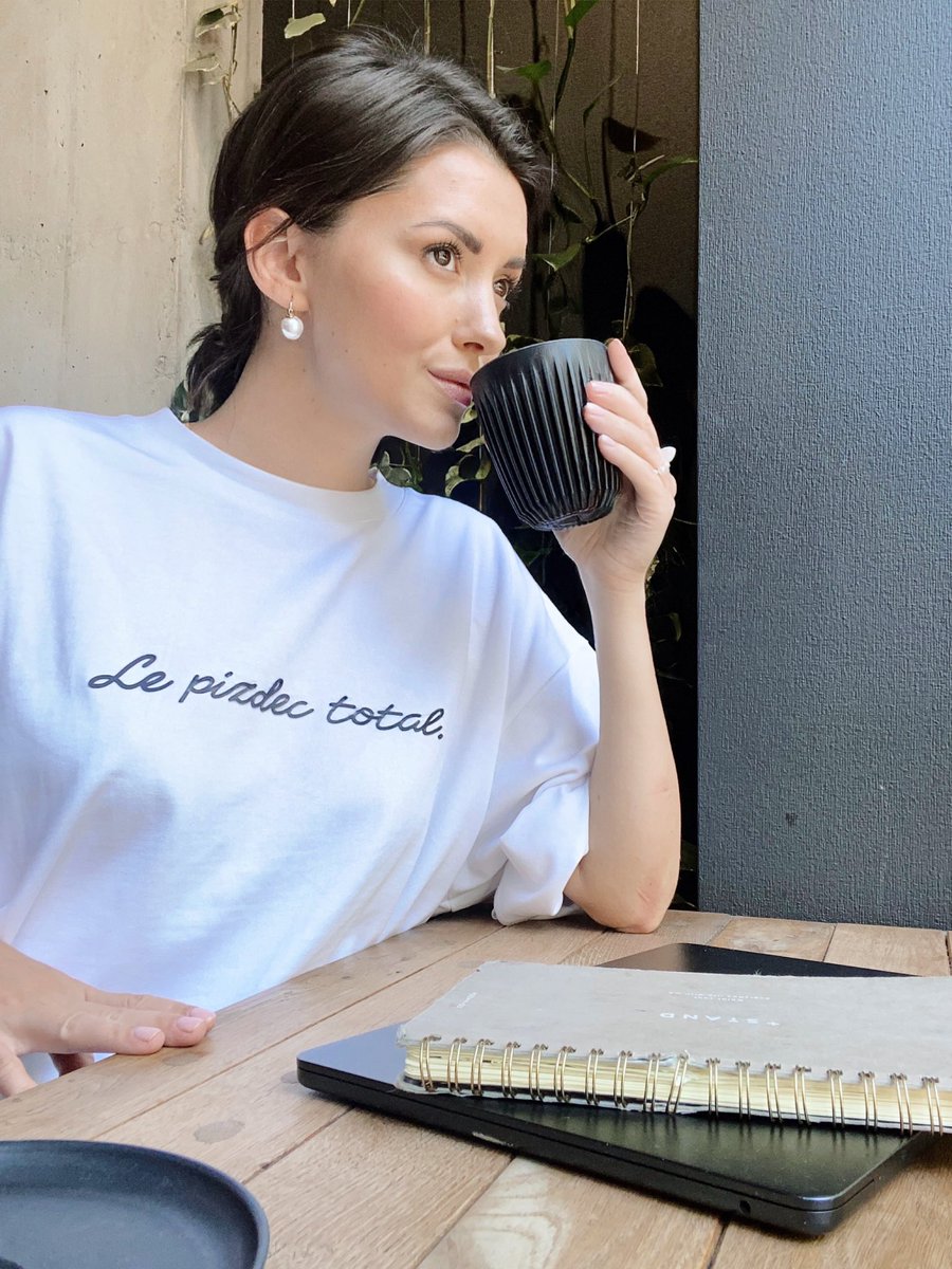 dementusova's tweet photo. аутфит дня: https://t.co/L8Z3l4xRgm