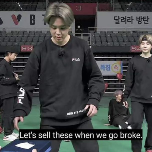 sominhae's tweet photo. BTS forgetting they’re multimillionaires — a thread https://t.co/5RA346nPxC
