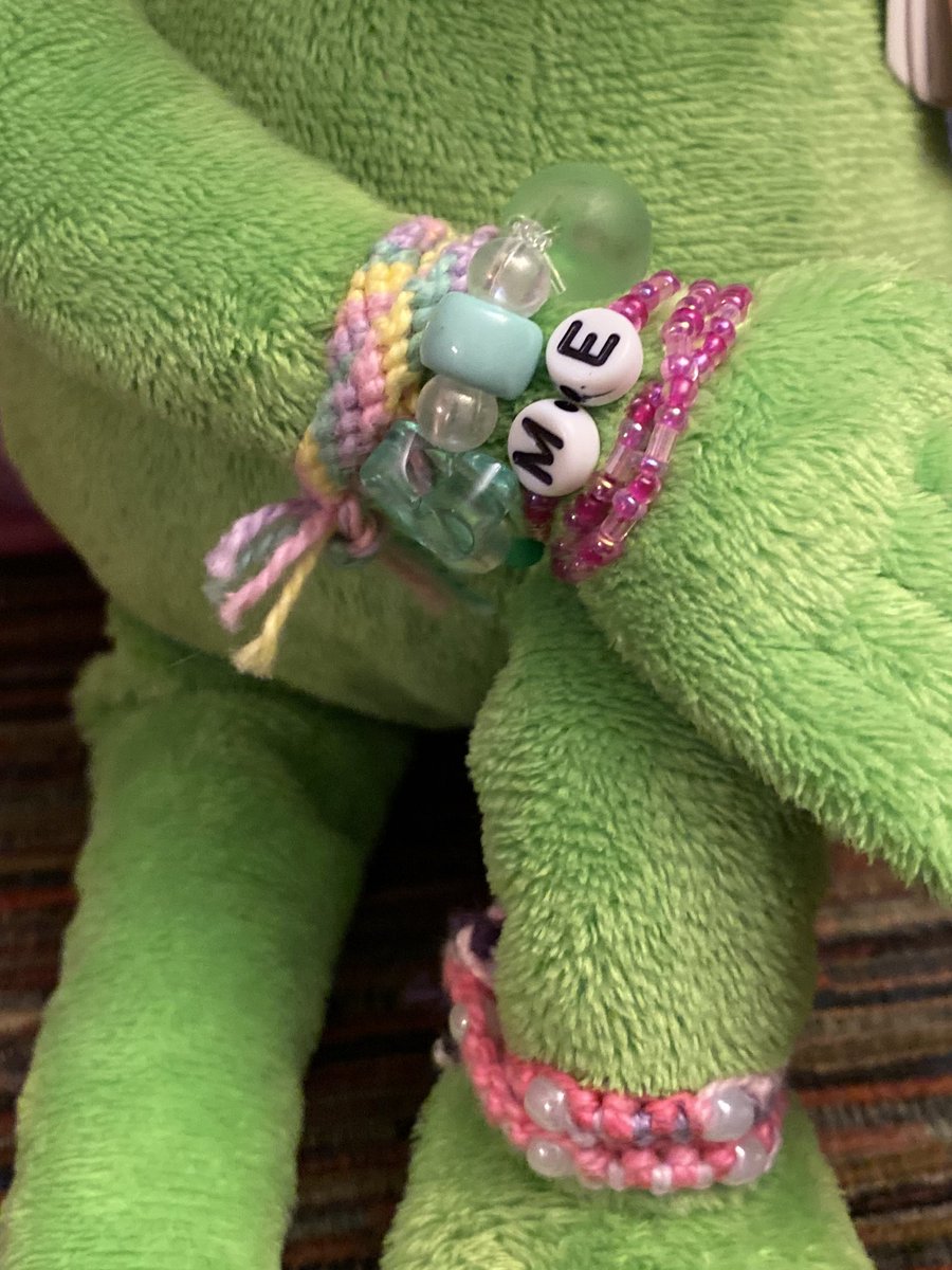 peach cup gremlin tweet media