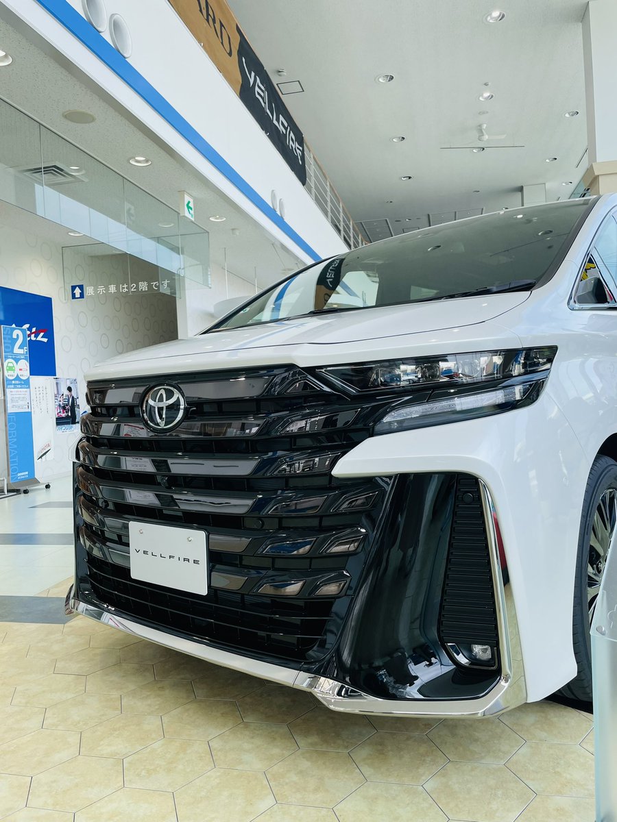 camp_go_out's tweet photo. 新型ベルファイアを見てきました🚗

#TOYOTA
#新型ヴェルファイア 
#VELLFIRE https://t.co/xGMAqh4iyo
