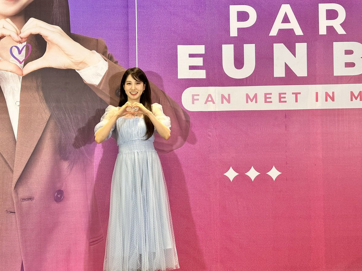 AromagicareWide's tweet photo. The most adorable and gorgeous Park Eun Bin! 👏🏻

#ParkEunBinAromagicare
#ParkEunBinAromagicareFanMeetMNL
#ParkEunBin #Aromagicare https://t.co/bmr9TwI1Wd