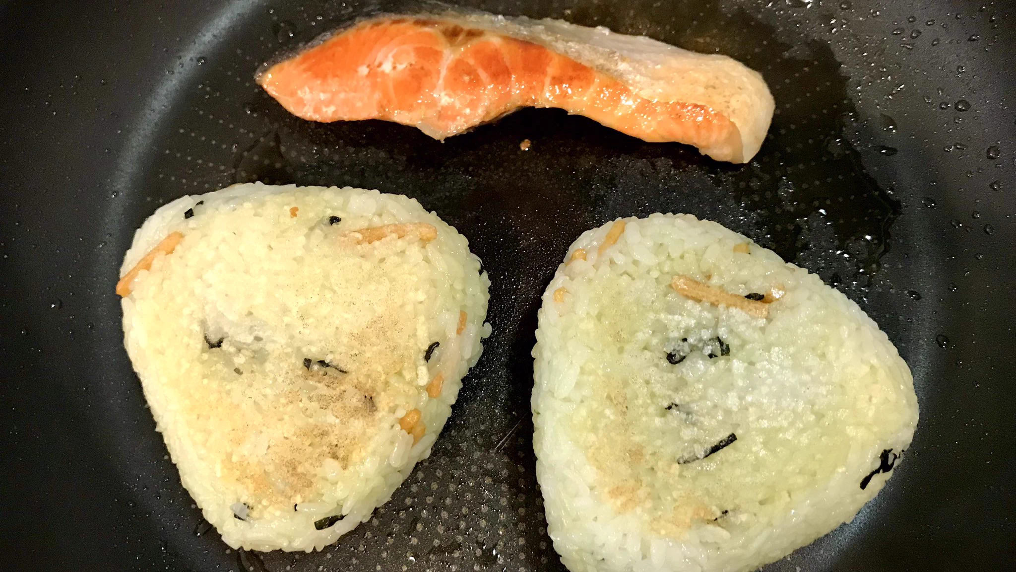 すごく美味しそうで、思わずお腹が空いてきちゃう！「お茶漬けの素」のアレンジレシピ！