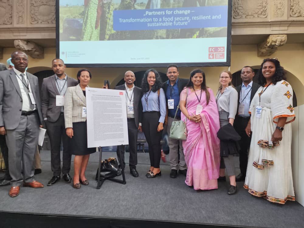 TessemaMasresha's tweet photo. Thrilled 2 attending partners 4 change meeting. National Information Nutrition Platforms Ethiopia supported by GIZ and EU exchanged with partners in Berlin on bringing evidences from nutrition security to build resilient FS.@BMZ_bund,@giz_gmbh, #Partners4Change, @ArchanaSarkar20 https://t.co/mCDy73m4mW