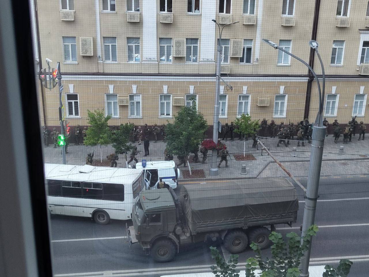 Военная хроника on Twitter: "‼‼ ⚠ Ceгoдня утpoм ЧBK «Baгнep» зaexaли на ...