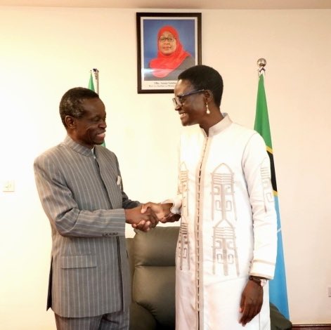 ProfPLOLumumba's tweet photo. Paying courtesy call on Dr. Tulia Ackson, Speaker of the National Assembly of Tanzania in Dodoma on 23/6/2023 https://t.co/LwBxNTndR3
