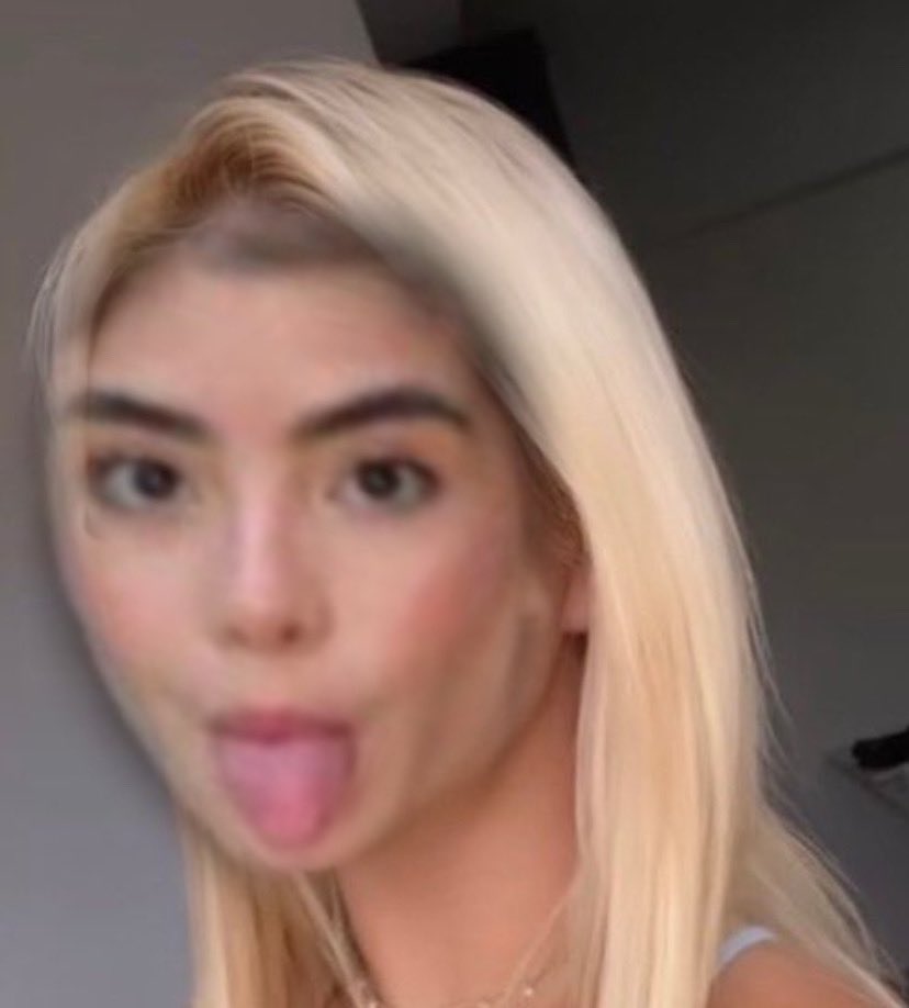 ue gente mas a amante do david luiz sempre foi feinha assim