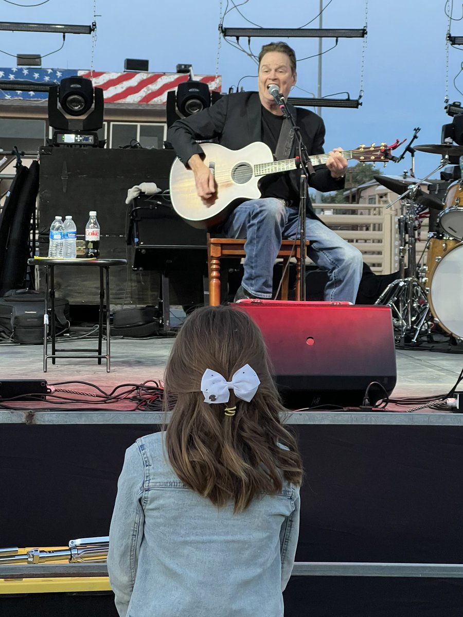 Introduced my 8 year old daughter to @dougstonetour. I listened to Doug Stone growing up, and this is her first concert. Couldn’t be happier to share these moments with her.