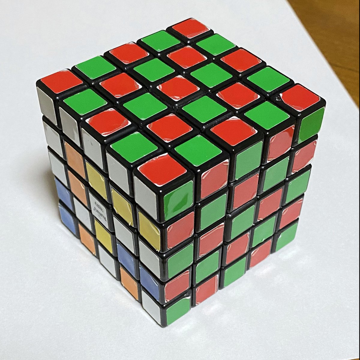 KOTOHir's tweet photo. 模様つくりを頑張ってみました！
#5x5x5
#Rubik_Cube
#ルービックキューブ https://t.co/0i2x0oGHZs