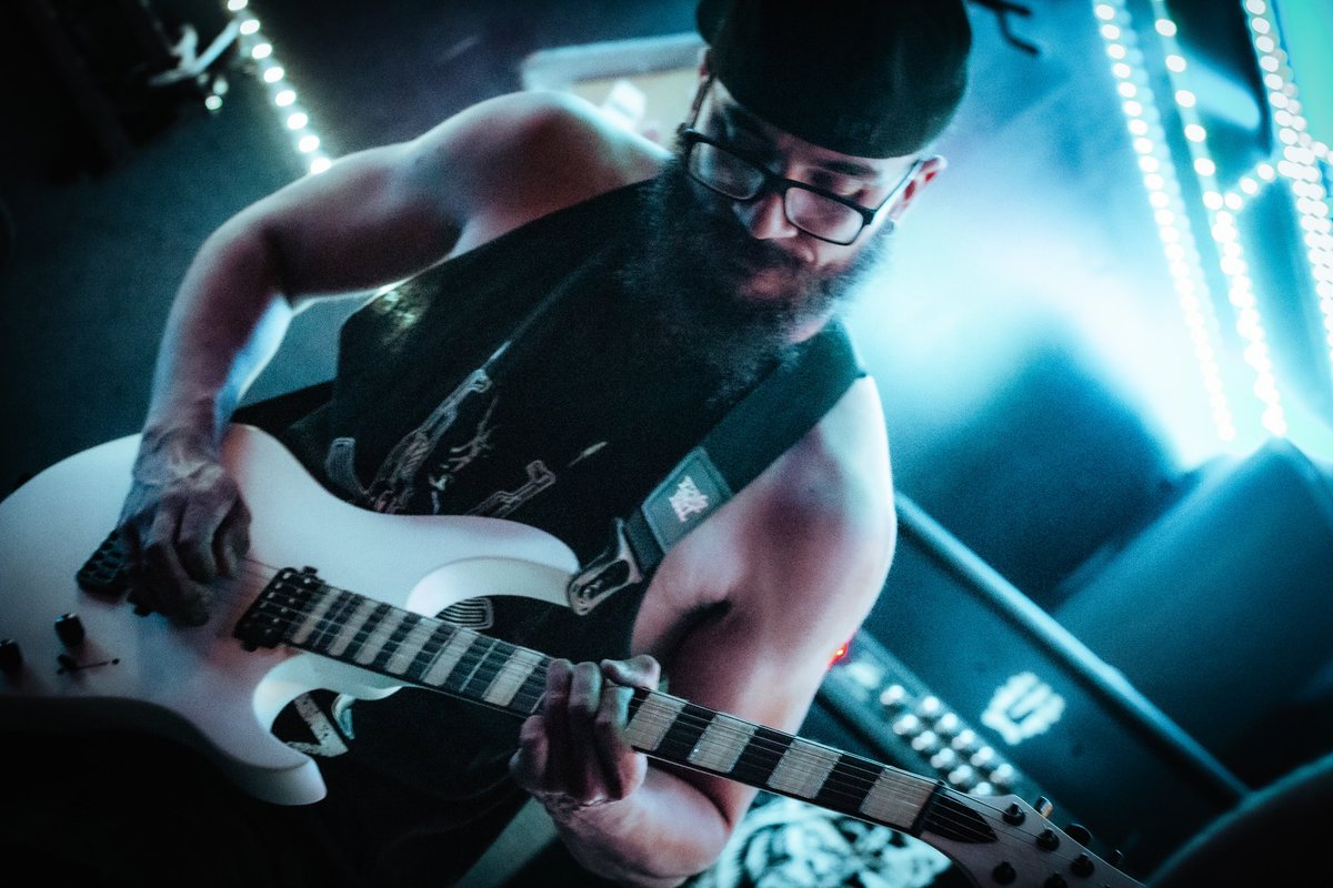 VanadiumPhoto's tweet photo. @AstonishingEnd | #AnAstonishingEnd #metalcore #metalcoreband #pennsylvaniametalcore #concertphotography #canonphotography #concertphotographer #PrimalRage #PrimalRageTour #livemusic https://t.co/rDG0hpqe1M