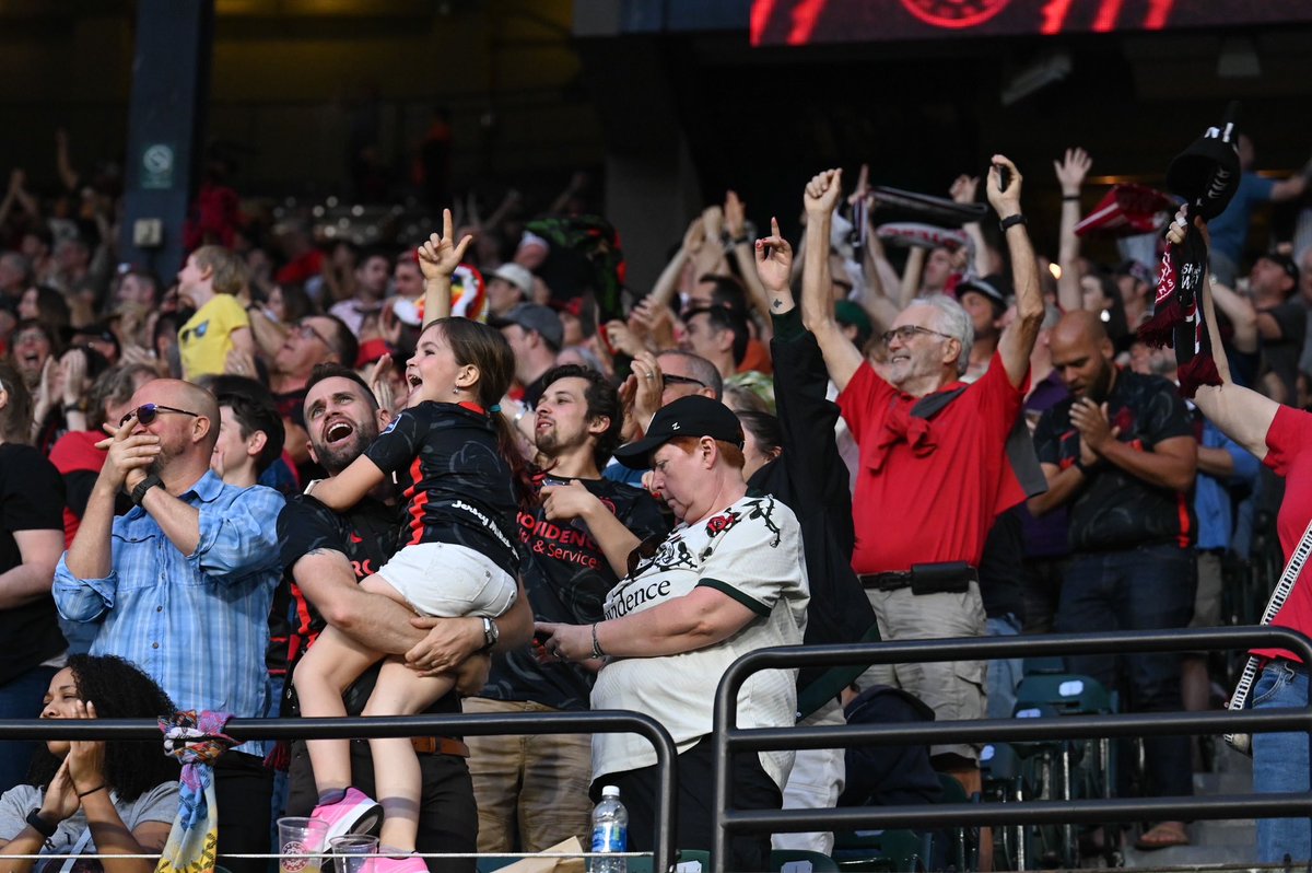 A major win in front of 20,254 of you ❤️

#BAONPDX