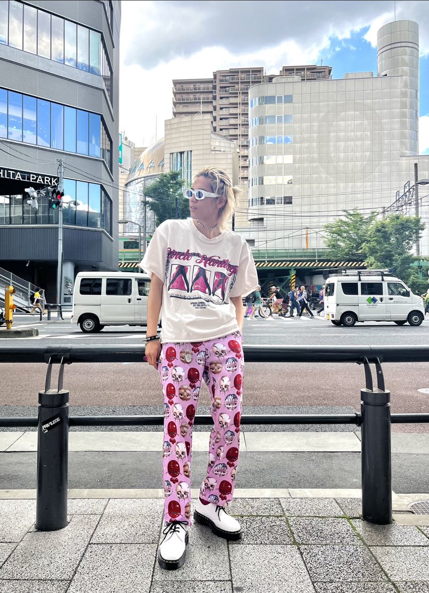 K_A_N_E_Y_A_N's tweet photo. レオくんあざす🎸💝
#kidill #22ss #trevorbrown #mgk https://t.co/UsxuMqkidf