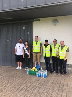 Big thanks to @CoopWhitburn for the fairtrade bananas and water for the donation to Whitburn Galaday fun run. Was a great turn out for the day. Someone amazing volunteers and our Queen elect, have a great galaday. @heggie_peter @Tom_MPM #itswhatwedo