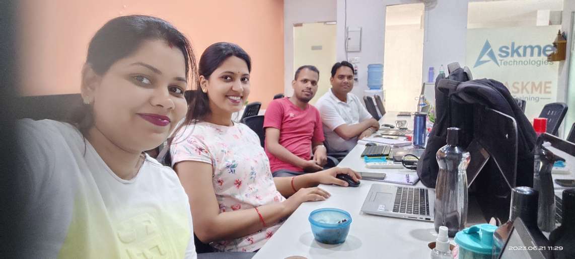 Shishpa62195843's tweet image. #Askmetechnologies
#SoftwareDeveloper