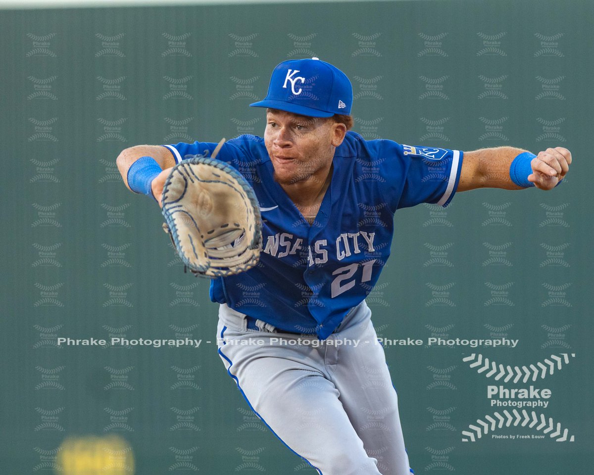 phrakephoto's tweet photo. Darnel Collins (21) 1B Royals Netherlands #royals #AlwaysRoyal #TogetherRoyal #kansascityroyals #kcroyals #RaisedRoyal #welcometoroyalty #foreverroyal @RoyalsFarm @Surprise_Royals
#goroyals #letsgoroyals #beroyalkc
#SiempreReal
#ArizonaComplexLeague #ACL #honkbal #nlhonkbal https://t.co/F6LW3L8Xdw