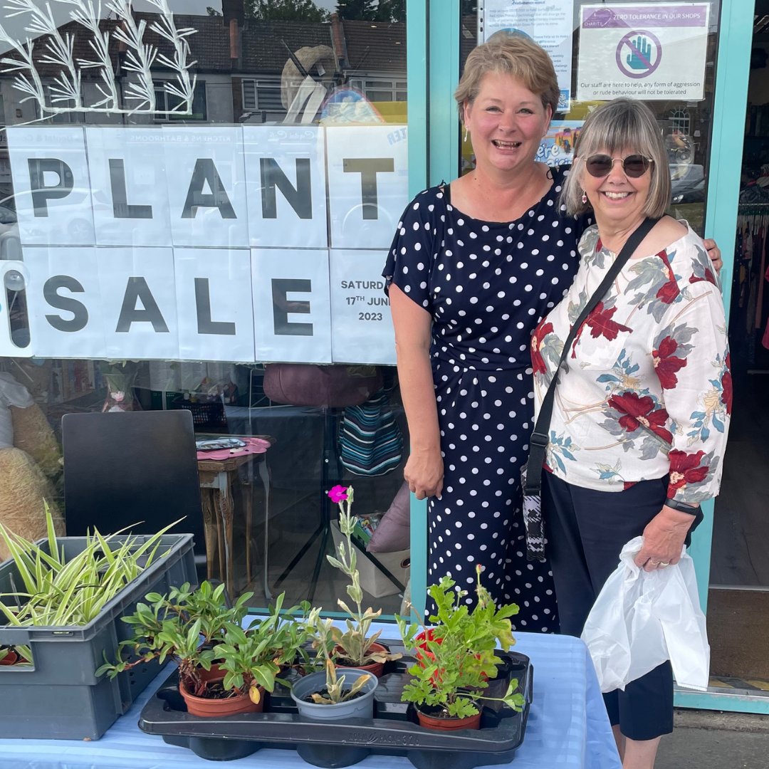 Our Hadleigh shop team raised a fantastic £117.71 following Saturday’s plant sale. Thank you to the team, and residents and visitors of #Hadleigh 🌼

To raise funds for the #SpotlightRadiotherapyAppeal - give us a call on 01702 385337; we'll provide all the support needed 💙