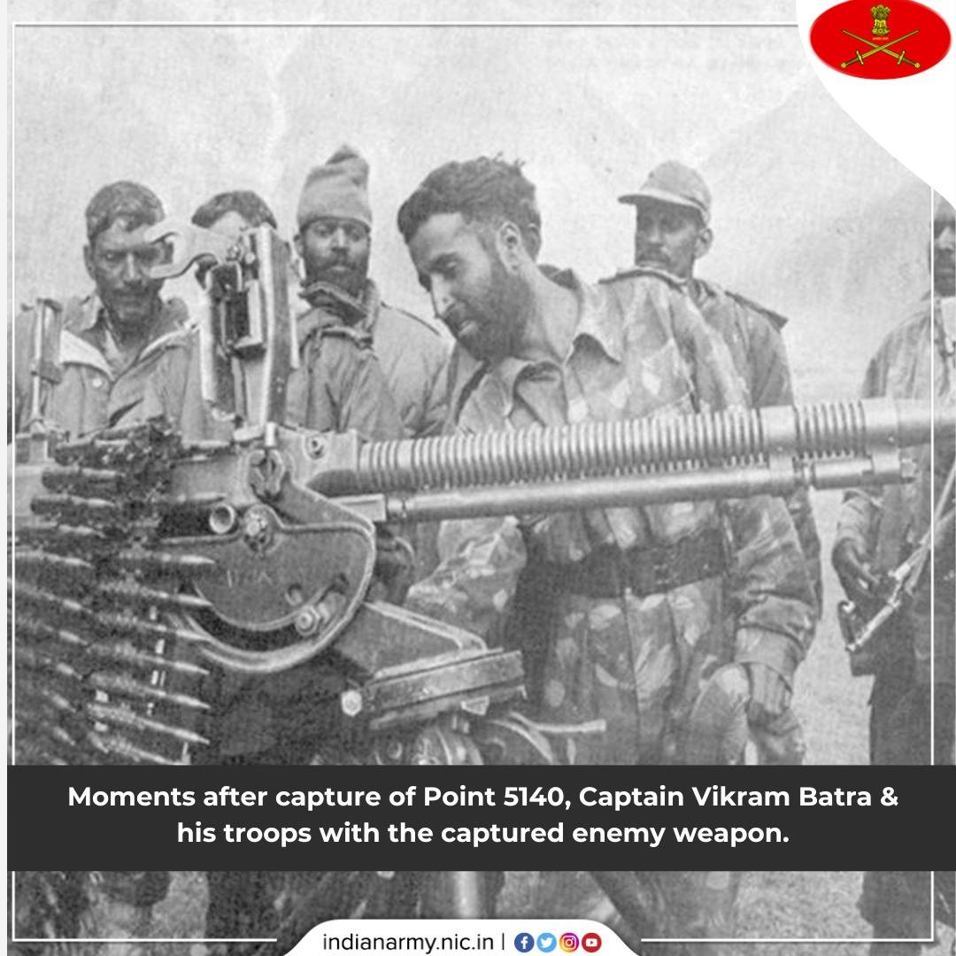 #Kargil

From the Archives…

Moments after the capture of Point 5140, Captain Vikram Batra &amp; his troops with the captured enemy weapon.

#TalesofKargil