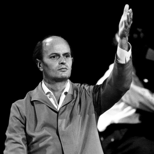 Listen to our pre-release track - released digitally for the first time - of Fricsay’s 1949 recording of the overture to Die Fledermaus with the RIAS Symphony Orchestra Berlin. We release the complete edition of his recordings for DG on July 7.
🎧 → dgt.link/fricsay-comple…