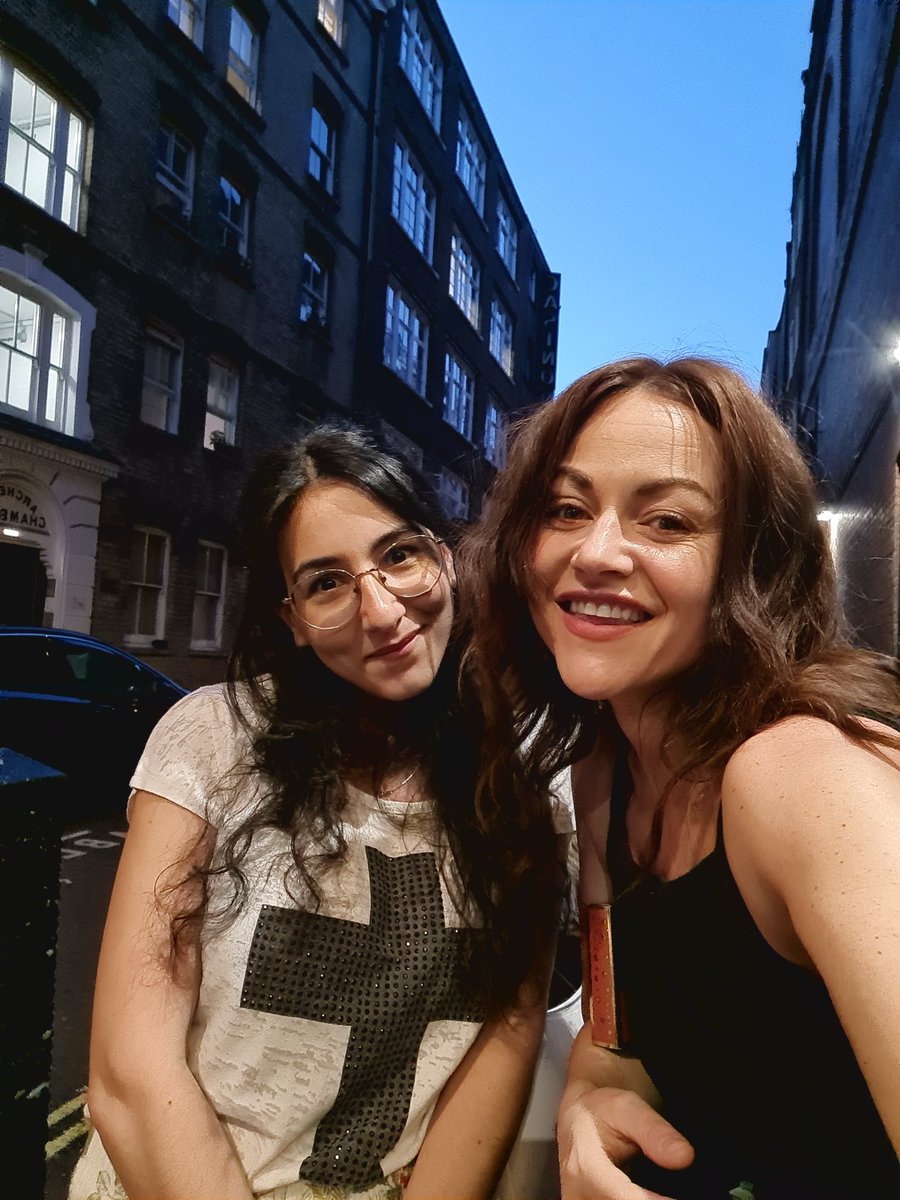 x_juanstylvato5's tweet photo. Yesterday I went to see the @222aghoststory
Amazing play and cast. π»π₯°π―
Had a chance to meet & talk to @JWinstone She's so kind. She made me smile a lot. I wish all the cast the best, hope to see them again soon.
π»π₯° #222AGhostStory #JamieWinstone #SophiaBush https://t.co/rXA1596v8X