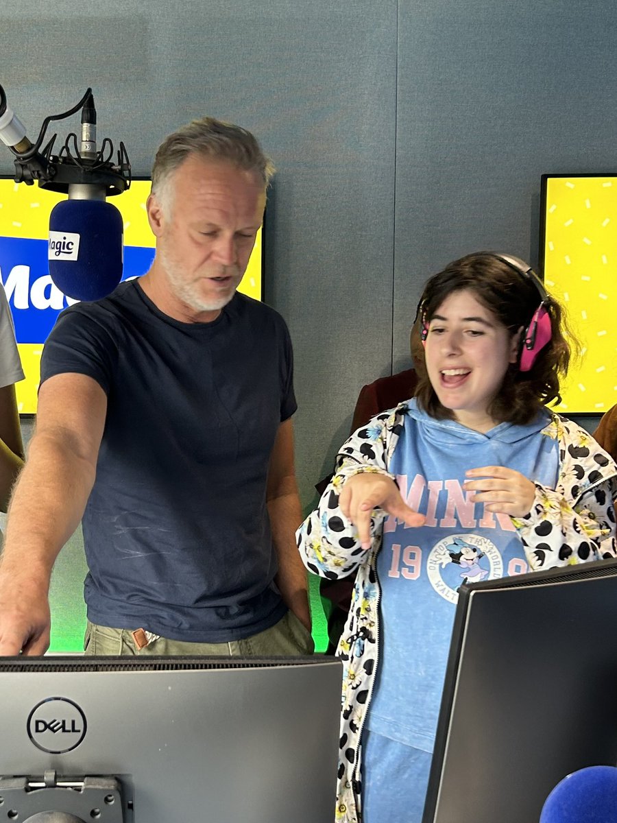 This is how the week started with <a href="/nicksnaith/">Nick Snaith</a> on <a href="/magicfm/">Magic Radio</a> with <a href="/Misforautism/">M</a> and our wonderful group of #ActuallyAutistic girls to promote their book ‘Everything Starts with a Dot’ 📖