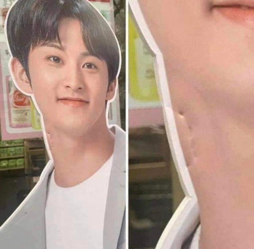 why it’s giving this infamous mark lee standee 😭😭😭