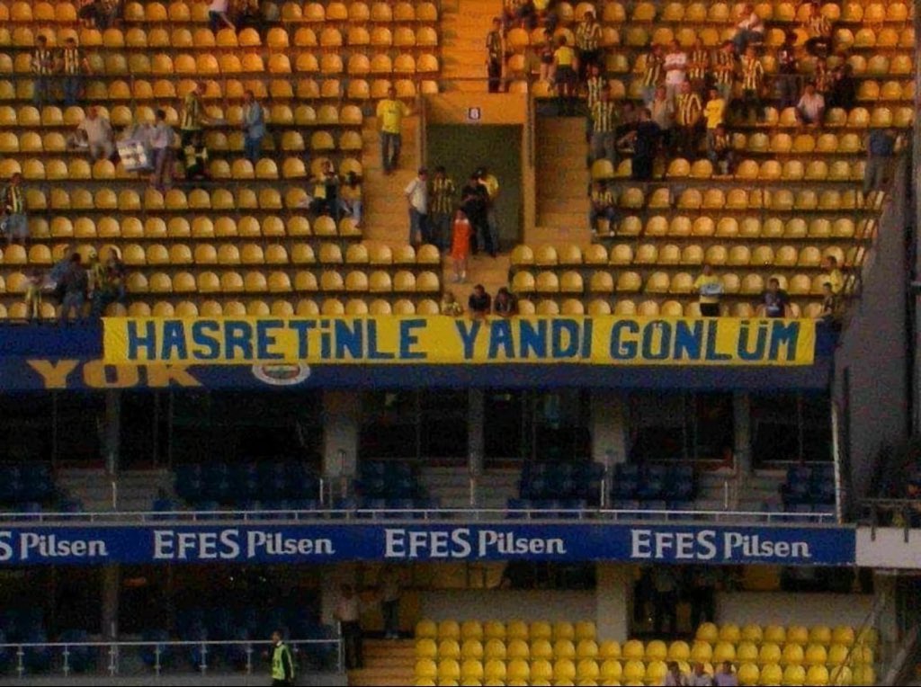 Hasretinle Yandı Gönlüm