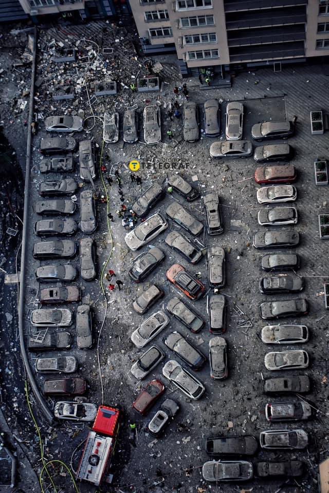 avalaina's tweet image. Morning in Kyiv after this night's Russian attack on the peaceful city. 
Photo Yan Dobronosov