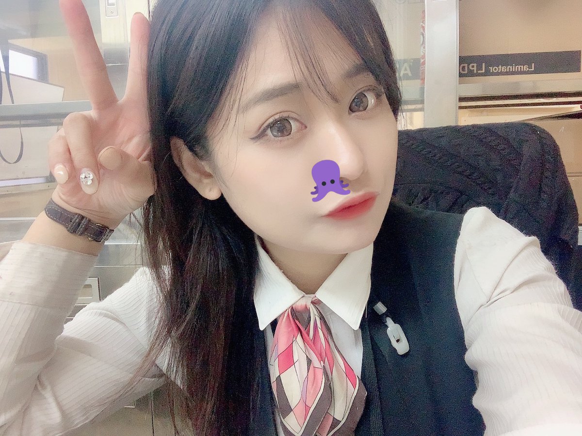 SLOTBARVIORA's tweet photo. こんにちわたなべ(  ◜ ࿀ ◝  )

7月のなべかつは7月8日(土)開催です！！！！
今回初の土曜日開催なので、日曜日に来れなかった方はぜひお越しくださいませ🏃‍♀️🏃‍♀️🏃‍♀️

なべかつバーガーは12時～販売します！！！
毎回即完売になってしまうので、ご希望の方はお早めにお買い求めくださいませ🏃‍♀️🏃‍♀️🏃‍♀️ https://t.co/nfccvwOORo