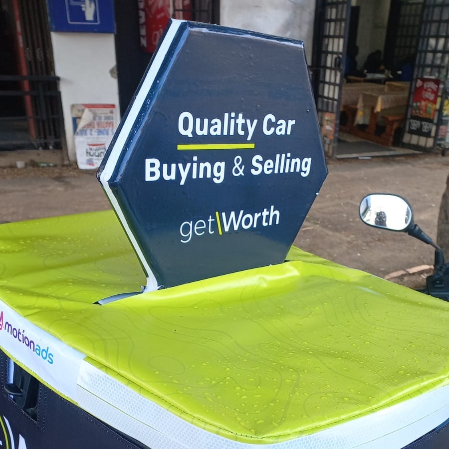 Sell your car smarter this winter with getWorth! 💰Discover its true worth and shop for a new ride! 🚲 #ShopSmart #CarSale #getWorth