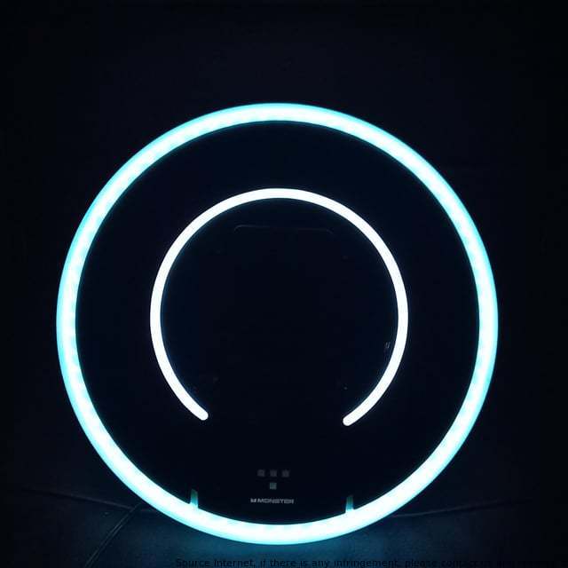 LindyW13's tweet photo. I finally found the "TRON: Legacy" monster speaker! https://t.co/8wLanCAxXH
