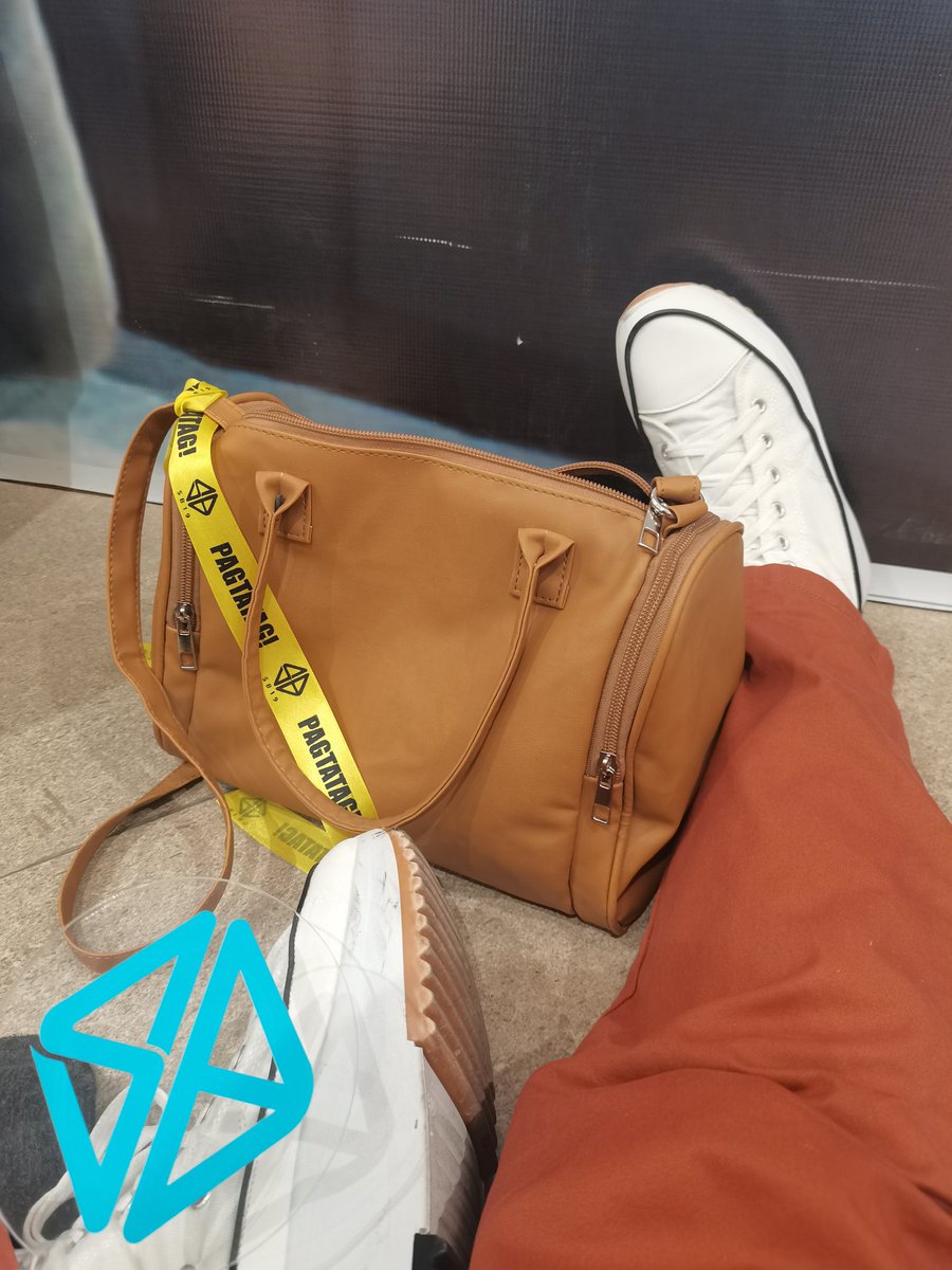 felipxrkive's tweet photo. Pahinga muna

SB19 MNLCONCERT DAY1 
@SB19Official #SB19 #SB19PAGTATAG   
#OneATINPagtatagManila #OneATINFreebiesZone https://t.co/vA284qoZ1M