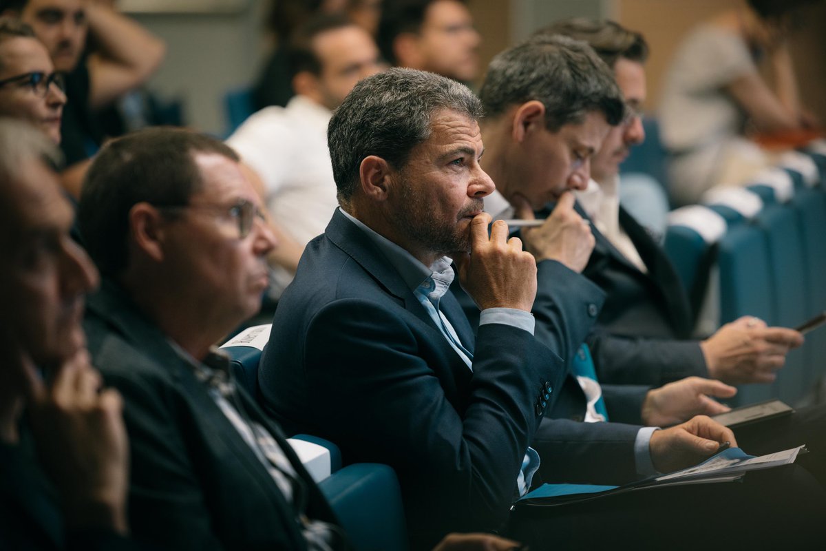 Inspiring moments yesterday at the master <a href="/ai4gov_eu/">AI4Gov_EU</a> AI is the most disruptive innovation of the last decades. To reap its benefits and improve our lives Gov must adopt innovative management approaches and an ethical approach. <a href="/EU_MarioNava/">Mario Nava</a> <a href="/aleflora/">𝑨𝒍𝒆𝒔𝒔𝒂𝒏𝒅𝒓𝒂 𝑭𝒍𝒐𝒓𝒂</a> <a href="/Nathaliedberger/">Nathalie Berger</a>