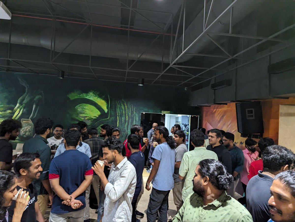KochiFOSS's tweet photo. #NetworkingTime where all the wonderful conversations happen!

#FOSSKochiMeetups https://t.co/AbBR1fPeHg