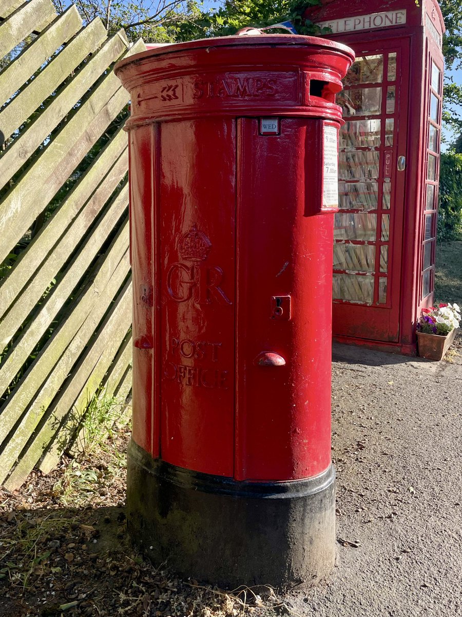 A very rare Type E pillar box for #postboxsaturday.  This dates from the early 1930s and originally had an integrated stamp machine. 50 were made and only a handful still exist around the country.  A real period piece!