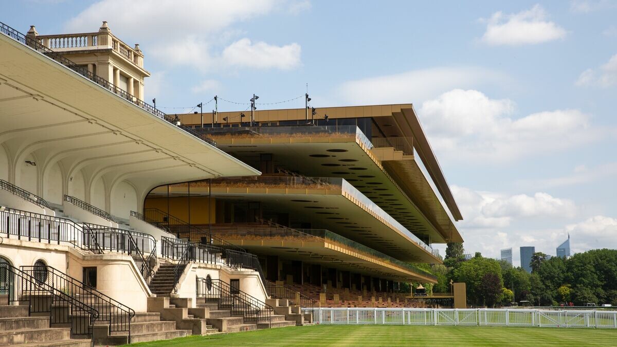 LeParisien_75's tweet photo. Sport, culture, architecture… tiercé gagnant à l’hippodrome de Longchamp
➡️ https://t.co/zdmOew1QRz https://t.co/IHHHke1d3N