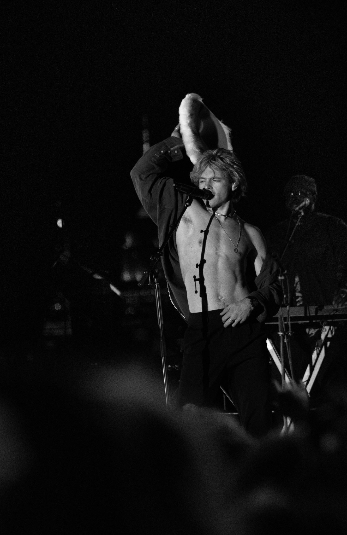 Ross Lynch News on Twitter "Ross Lynch on stage at The Rooftop at Pier