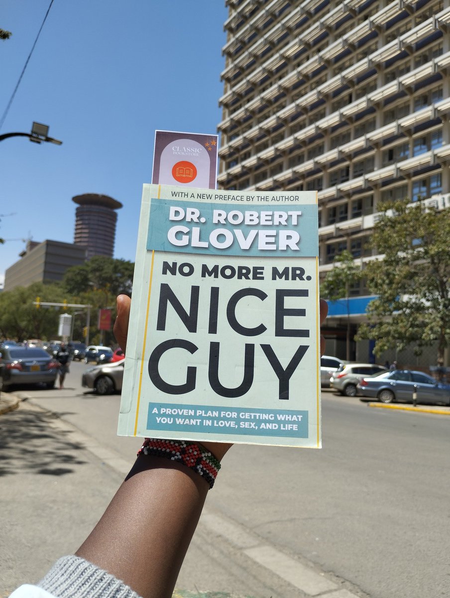 _classicbooks_'s tweet image. The author explains how you can stop being a people pleaser and become a respected individual instead.

Order your copies here: 0700281774

#MasculinitySaturday 
#ClassicStore