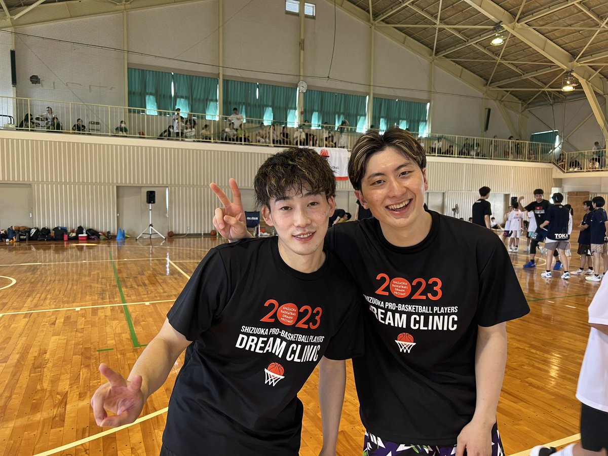 先日のダブドリインタビューでも名前が上がった飛龍→白鴎の仲良しコンビ⛹️

#長島蓮
#松下裕汰