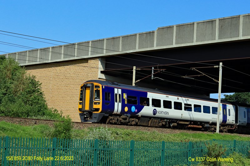 Northern in the sun, 158 859 2C80 Folly Lane 22.6.2023
A Northern train is passing under the bridge carrying the A638, the Bay Gateway Heysham to M6 Link Road. @northernassist @NorthernLifeMag @railexpress @LancashirePics @CanonUKandIE @TimesPictures @RailwayMagazine #traintrip